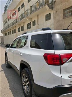 GMC Acadia